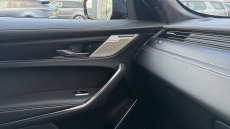 Jaguar F-Pace 2.0 D200 R-Dynamic HSE Black 5dr Auto AWD Diesel Estate